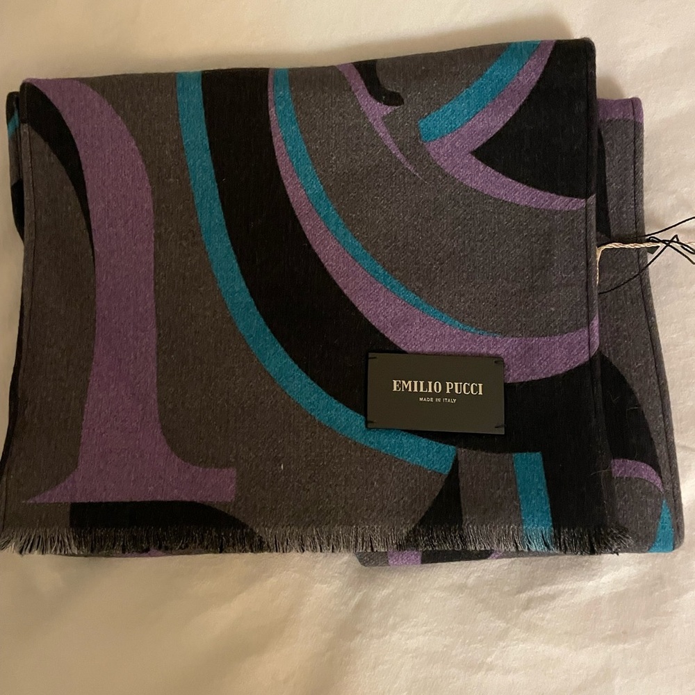 Emilio pucci scarf